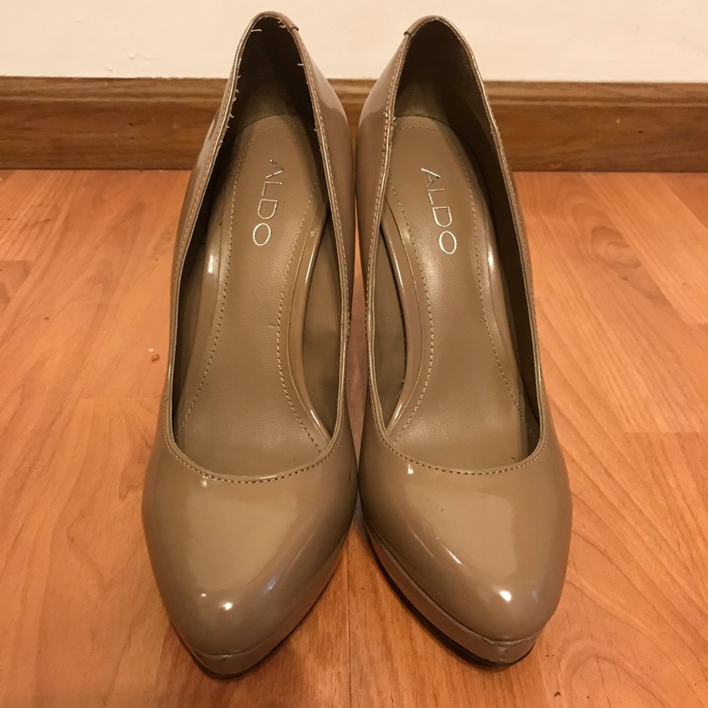 Tan Pointed Closed Toe Heels